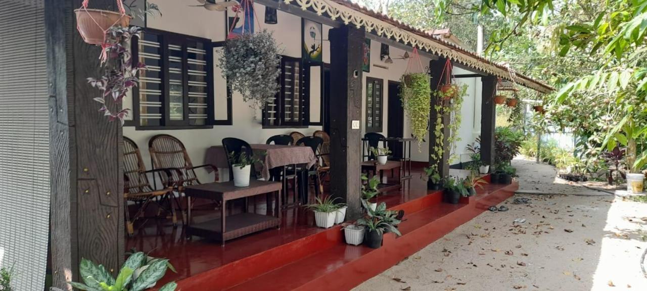 Marari Adonis Beach Villa Марарикулам Экстерьер фото