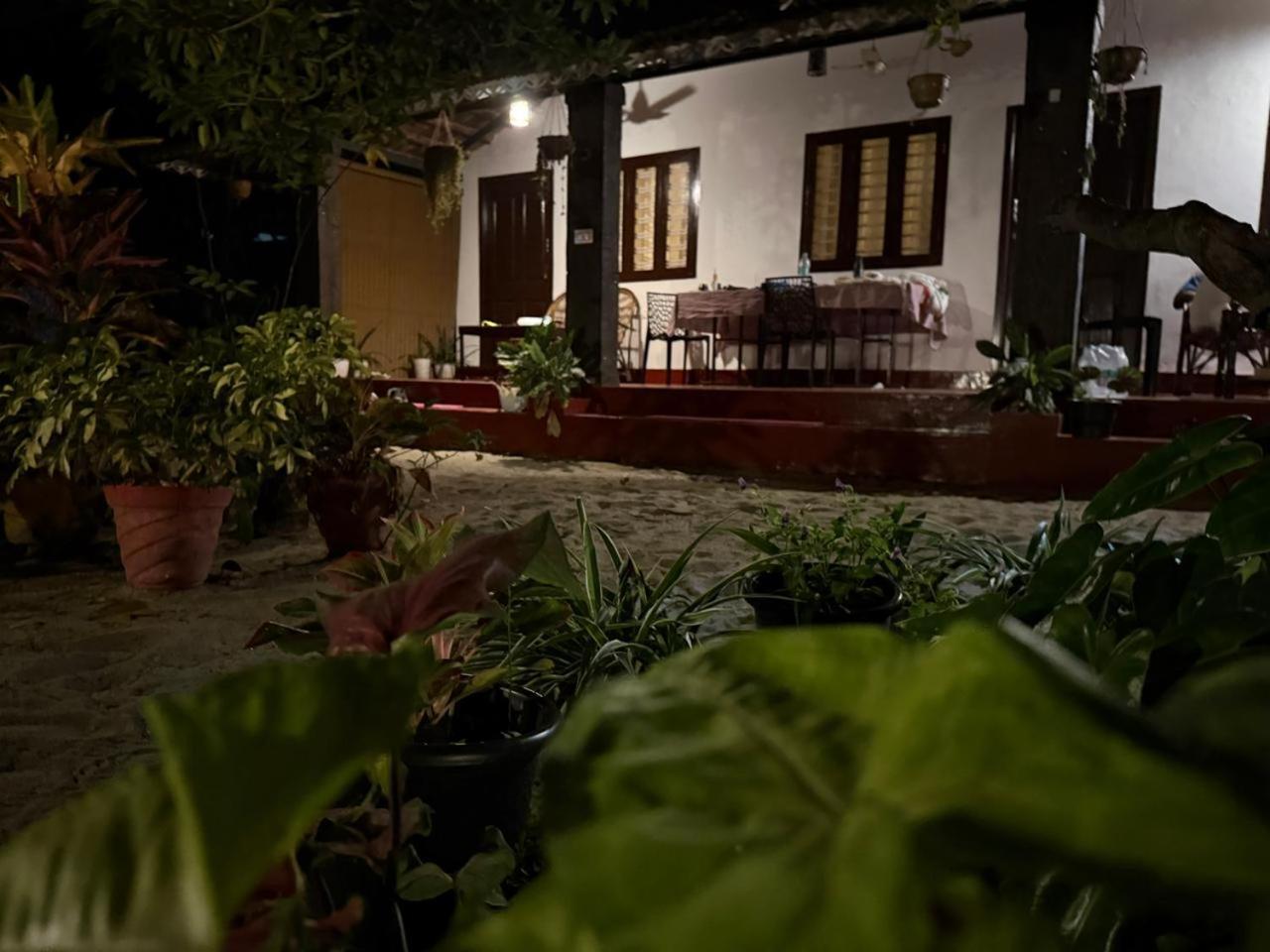 Marari Adonis Beach Villa Марарикулам Экстерьер фото